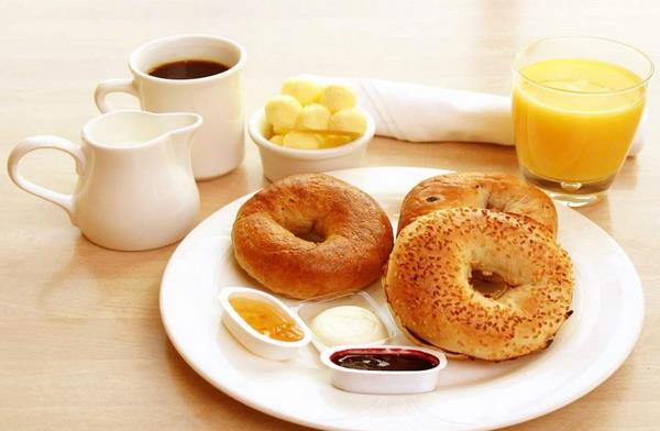 考生备考考前均衡饮食六大建议 早餐以清淡为主，晚餐要吃八分饱