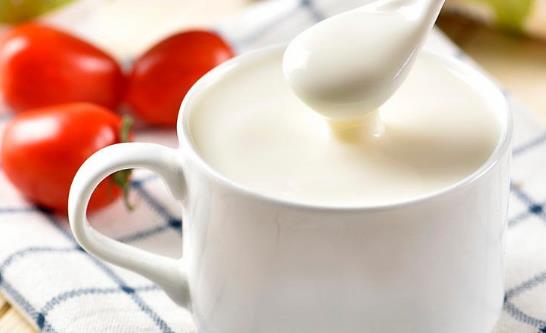 酸奶的营养成分价值及功效与作用 什么时候喝酸奶最好